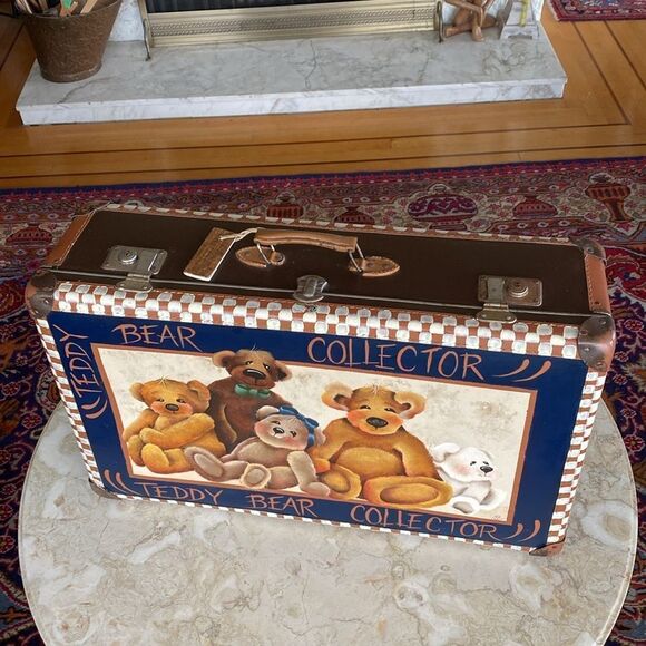 Vintage Hand Painted “Teddy Bear Collector” Large Suitcase - Picture 3 of 15
